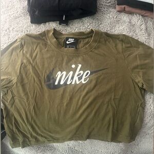 Nike tee